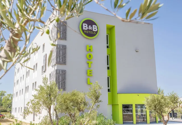 B&B Hotel Saint-Martin-de-Crau Alpilles Camargue
