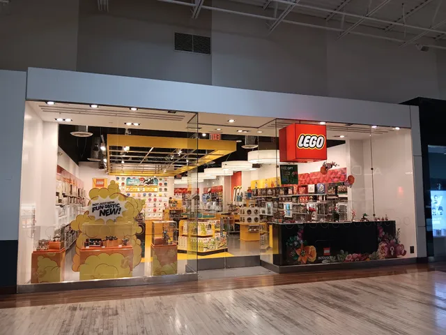 The LEGO® Store Ontario Mills