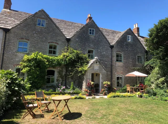 Kimmeridge Farmhouse Bed & Breakfast