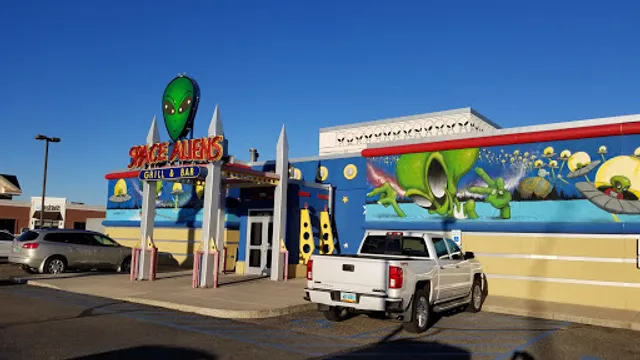 Space Aliens Grill & Bar