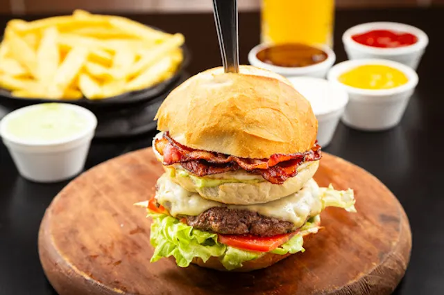Master Burger Hamburgueria e Restaurante