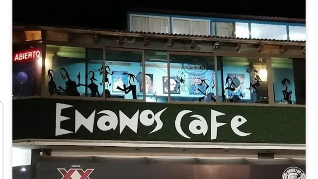 Enanos café