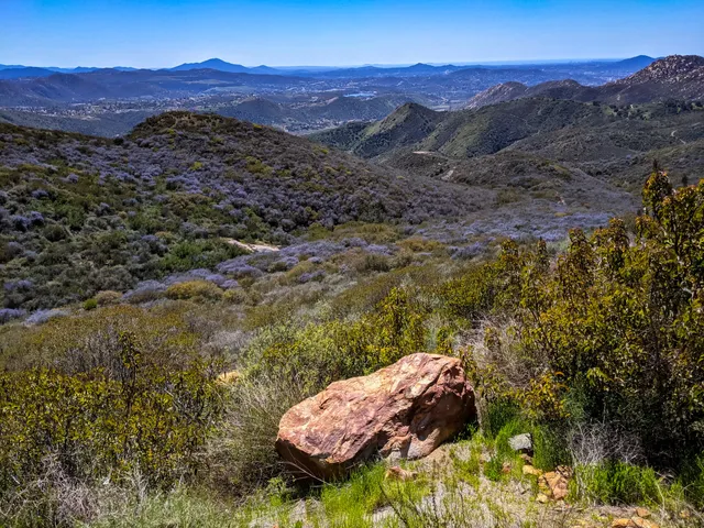 El Cajon Mountain / El Capitan Preserve Trailhead