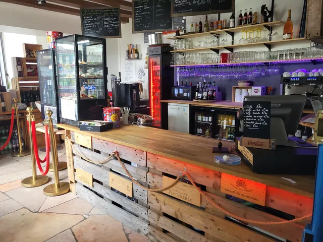 Amic'o Restaurant/Bar