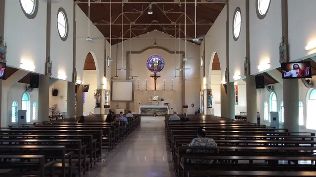 St. Francis Xavier's Church (புனித ஃபிரான்சிஸ் ஜேவியர் தேவாலயம்/Gereja Santo Fransiskus Xaverius) (1852)