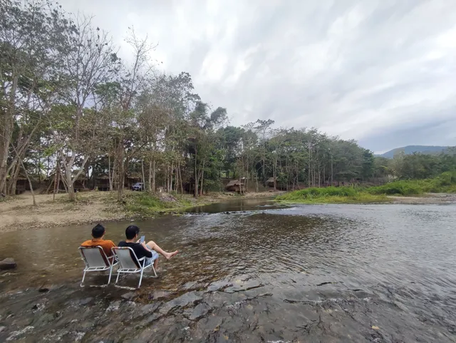 ​ตะนาวศรี​ริมธารแคมป์​ปิ้ง​