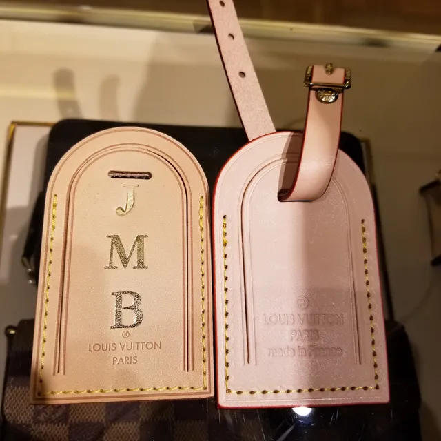 Dolly's Boutique & Consignment