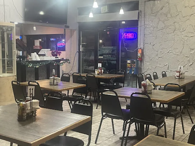 Antojitos Salvadoreño Restaurante