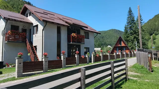 Cabana "Acasă la Delia"