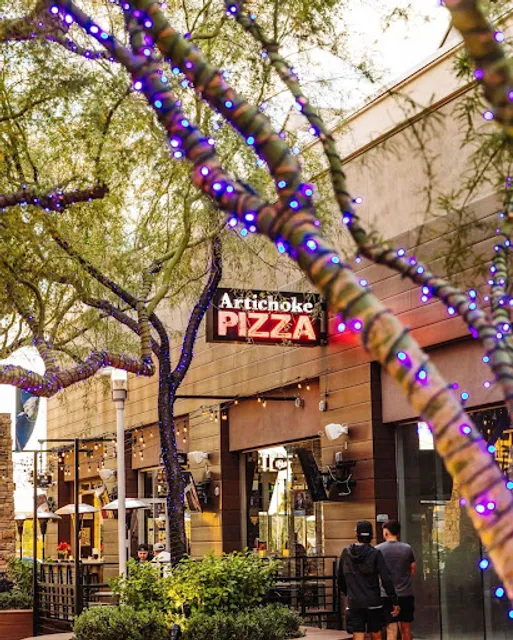 Crust Pizzeria 16th St