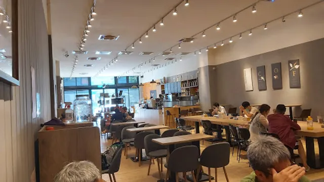 Louisa Coffee (Tainan Huaping)