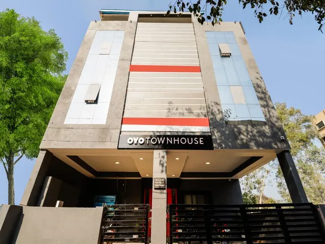 OYO Townhouse 377 Comfort Medows