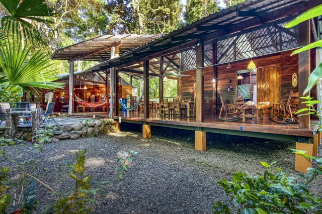 Congo Bongo EcoVillage Costa Rica