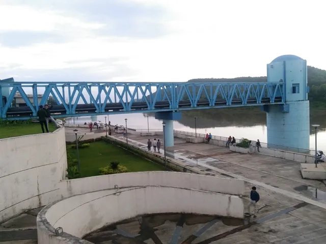 Damanganga Riverfront Garden