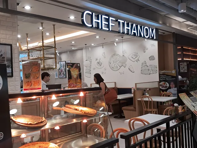 ร้านเชฟถนอม สาขา แพลทินัม