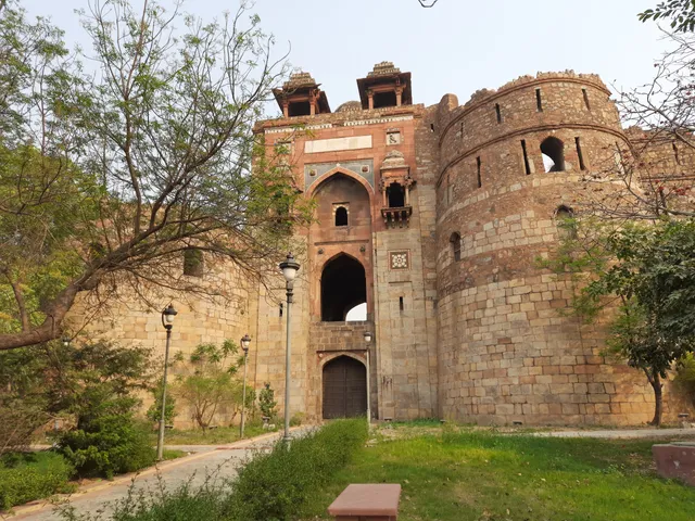Talāqi Darwaza, Purana Qila
