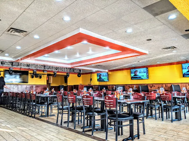 Los Portales Bar & Grill