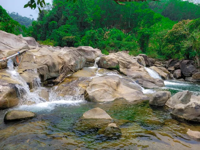 Thác Trượt Nam Đông