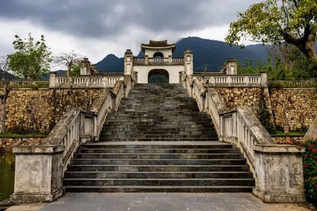 Yen Tu Mountain
