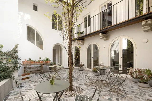 April1550 Boutique Hotel