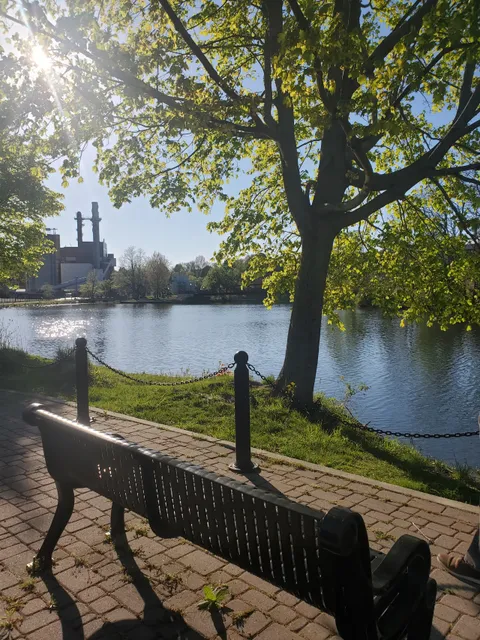 Jamestown River Walk