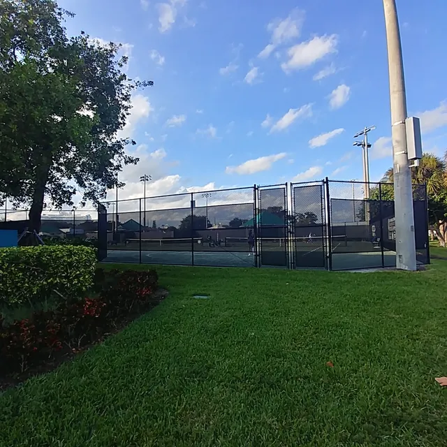 North Shore Park & Youth Center