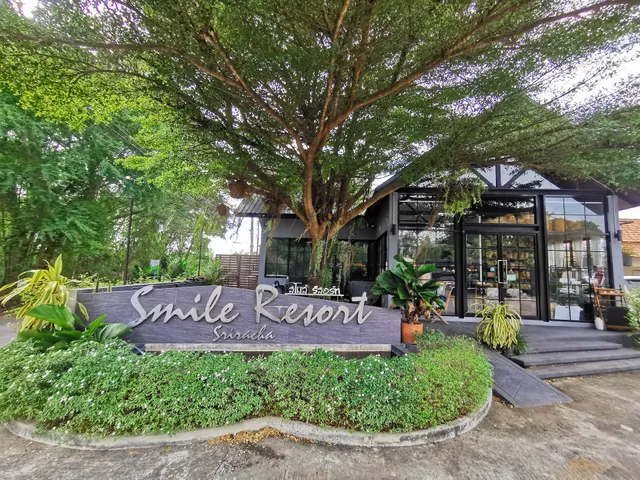 Smile Resort Sriracha