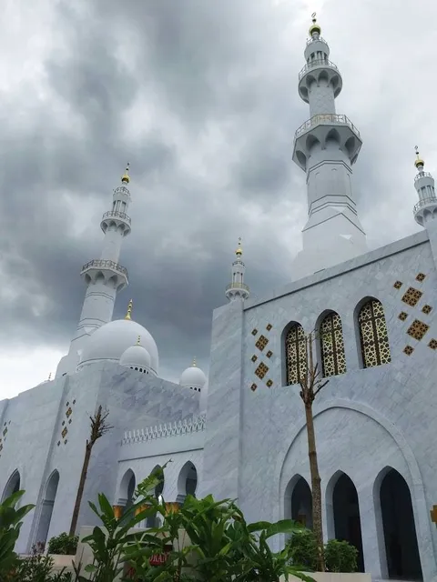 Masjid Raya Sheikh Zayed