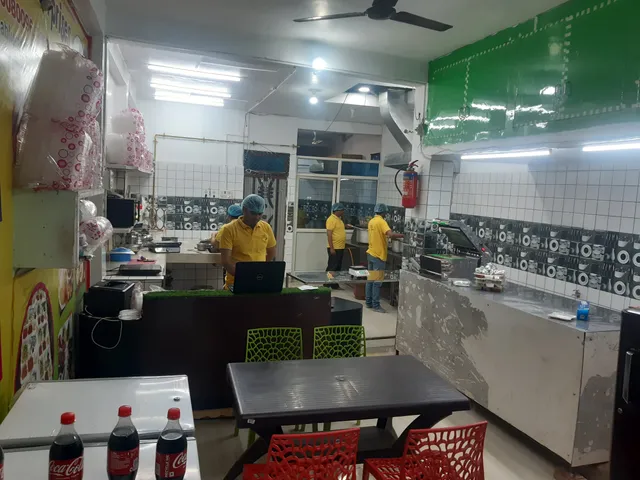 Food delivery in train:Spicy tadka