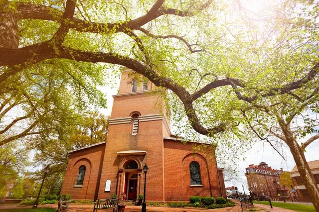 Lentvaris Manor Park