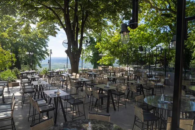 Katarraktes Complex - RestoBar