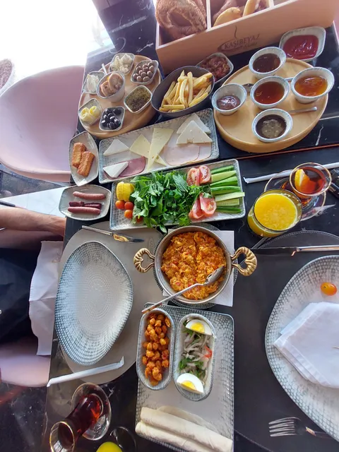 Kaşıbeyaz Qatar Restaurant