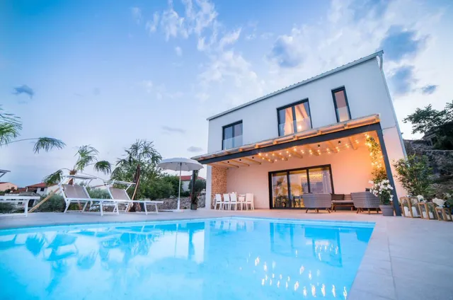 VILLA CASTELLO SUŽAN