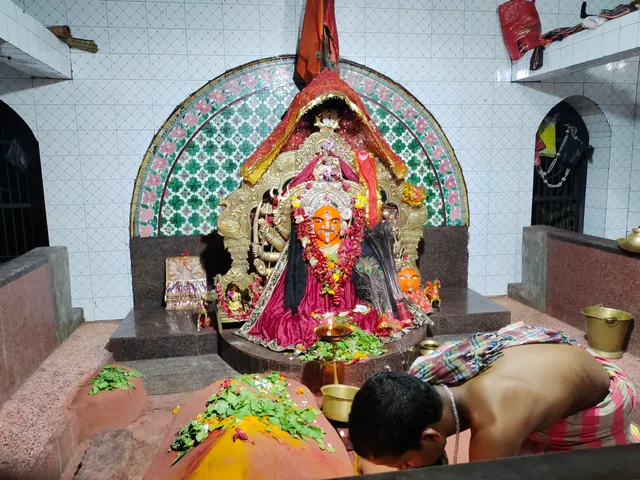 Mahuri Kalua Temple(ମହୁରୀ କାଳୁଆମନ୍ଦିର)