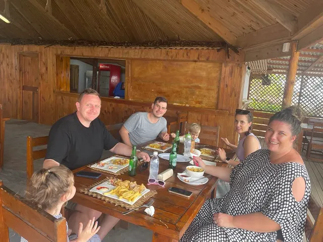 LuluLosa Beach Fales Bar & Grill