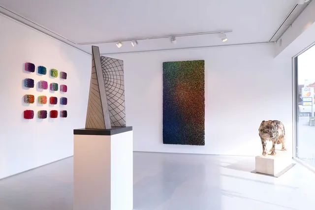 Absolute Art Gallery