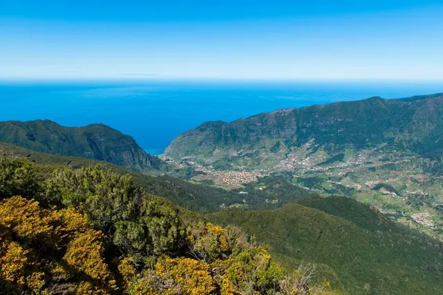 Bica da Cana pinnacle