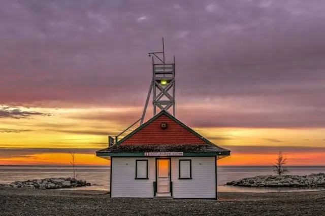 Leuty Lifeguard Station