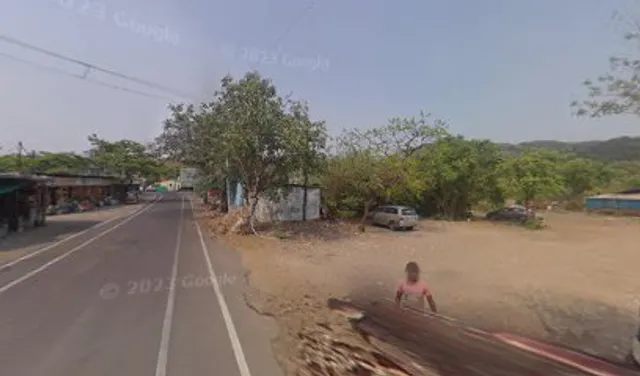 Bhushi dam hotel Nitin.