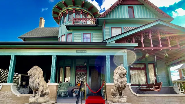 Charles Davis Mansion