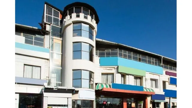 OYO 4935 Goldan Parks Inn