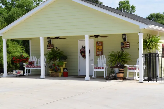 All About Relaxing RV Park - Mobile Alabama