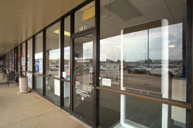 Authorized Retailer UScellular & T-Mobile