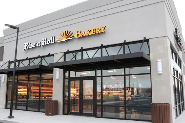 Rise'n Roll Bakery-Cedar Lake
