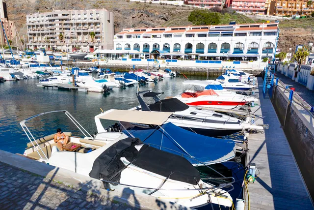 Radazul Seafront Marina Apartamentos