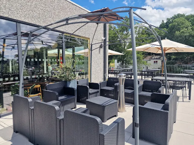 La Cité Impériale ye-hôtel et resto