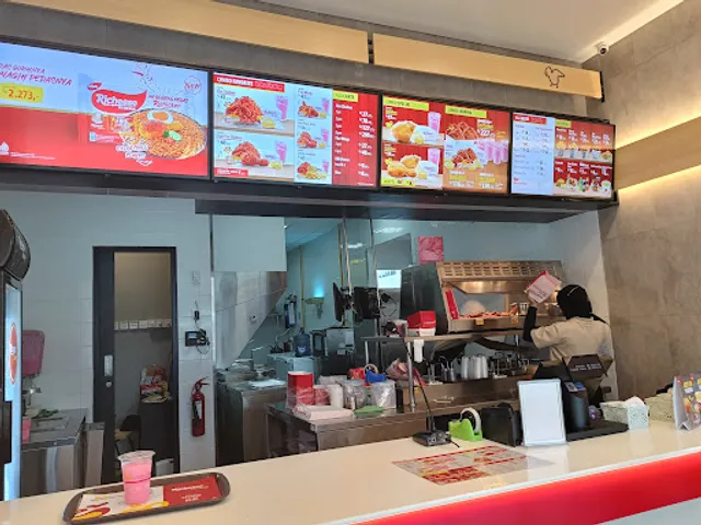 Richeese Factory Balearjosari