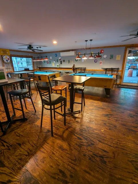 JAZZY’S Daiquiri Bar & Grill