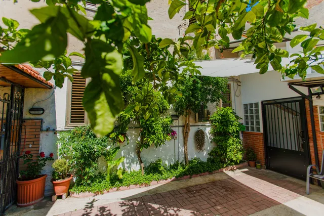 Via Vico IV San Rocco ,7