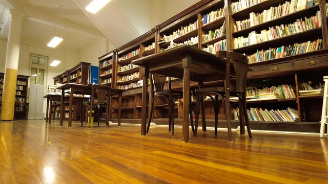 Biblioteca Carlos Guido y Spano